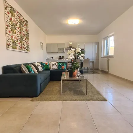 Apartment Indipendente A Roma Massimina *
